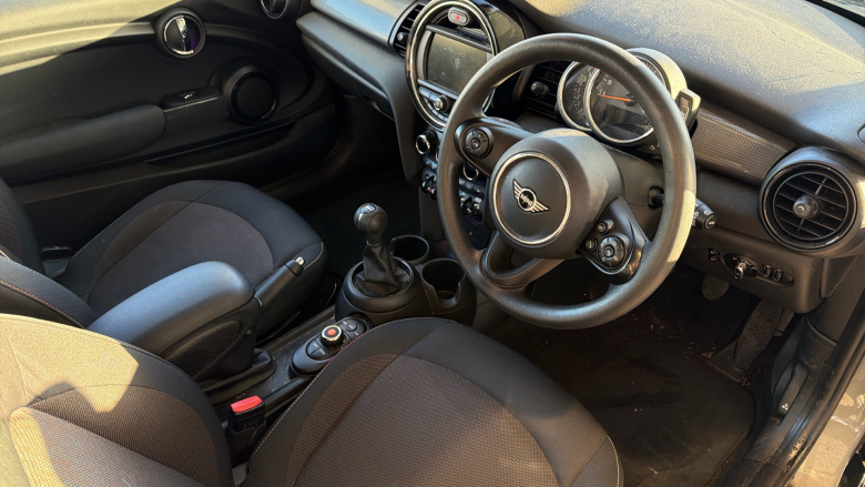 MINI Hatchback 1.5 Cooper Classic II 3dr Petrol Hatchback